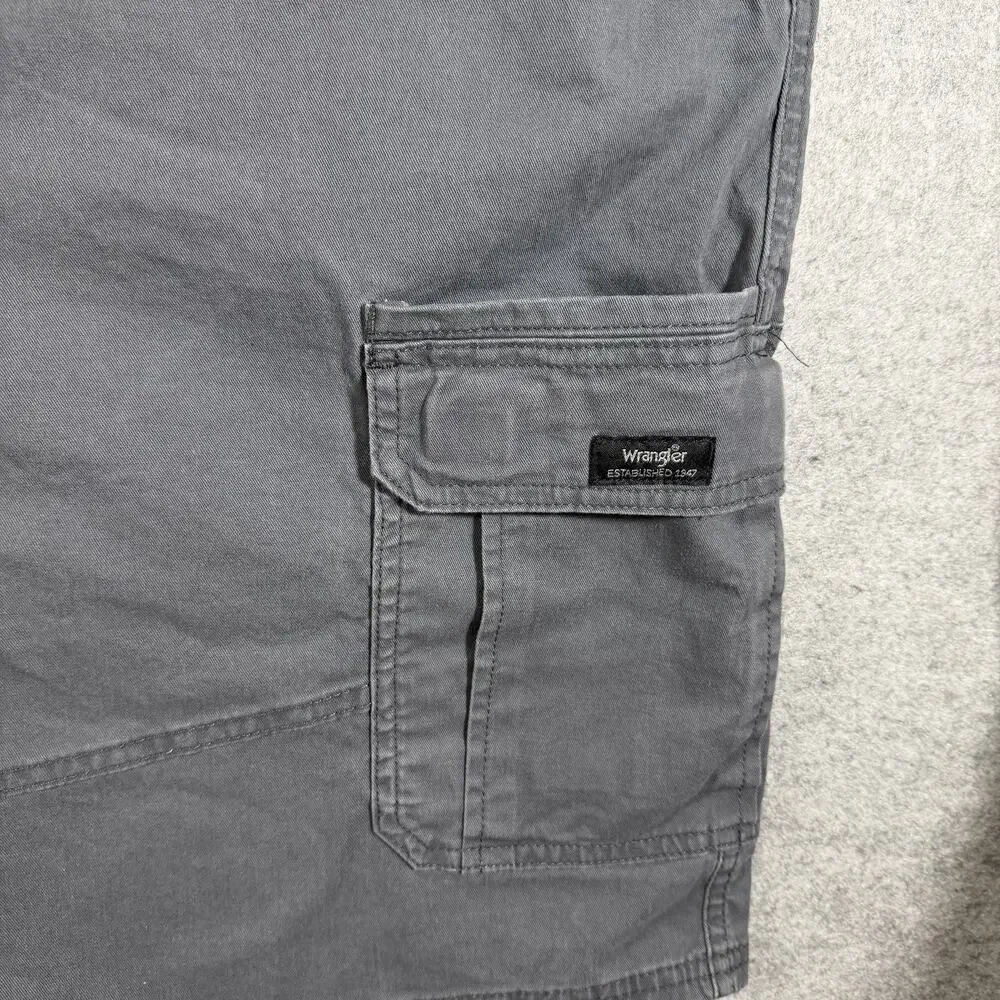 Wrangler Cargo Shorts Mens 48 Gray Relaxed Fit Cotton Utility Workwear Outdoor